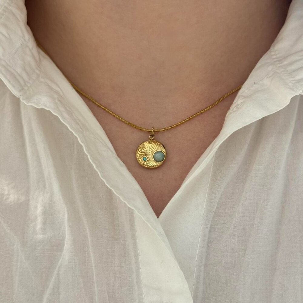 SKU0421 Retro Gold Green Gemstone Women Fashion Pedant‎ Necklace Stainless steel